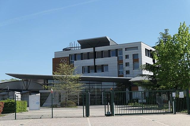  Saint-Jean-de-Braye - Immobilier - CENTURY 21 Premium - collège_Pierre-de-Coubertin