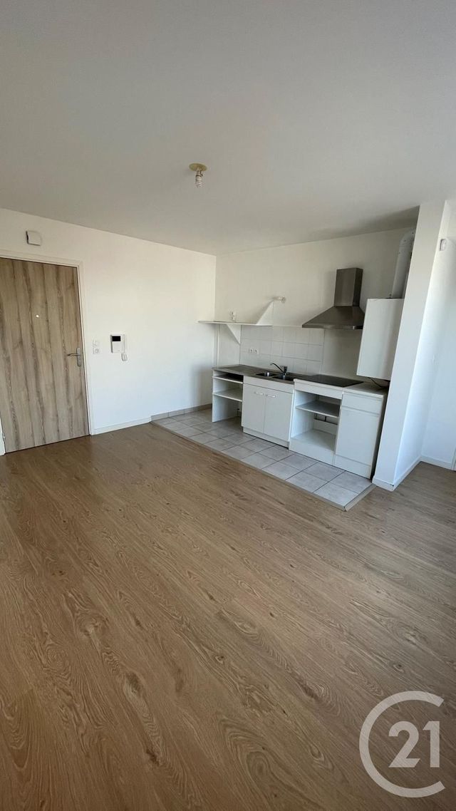 Appartement T2 à vendre - 2 pièces - 36.0 m2 - ST JEAN DE BRAYE - 45 - CENTRE - Century 21 Premium